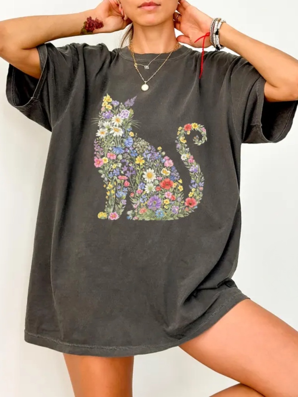 Floral Cat Graphic Short Sleeve Tee - Comfort Pepper